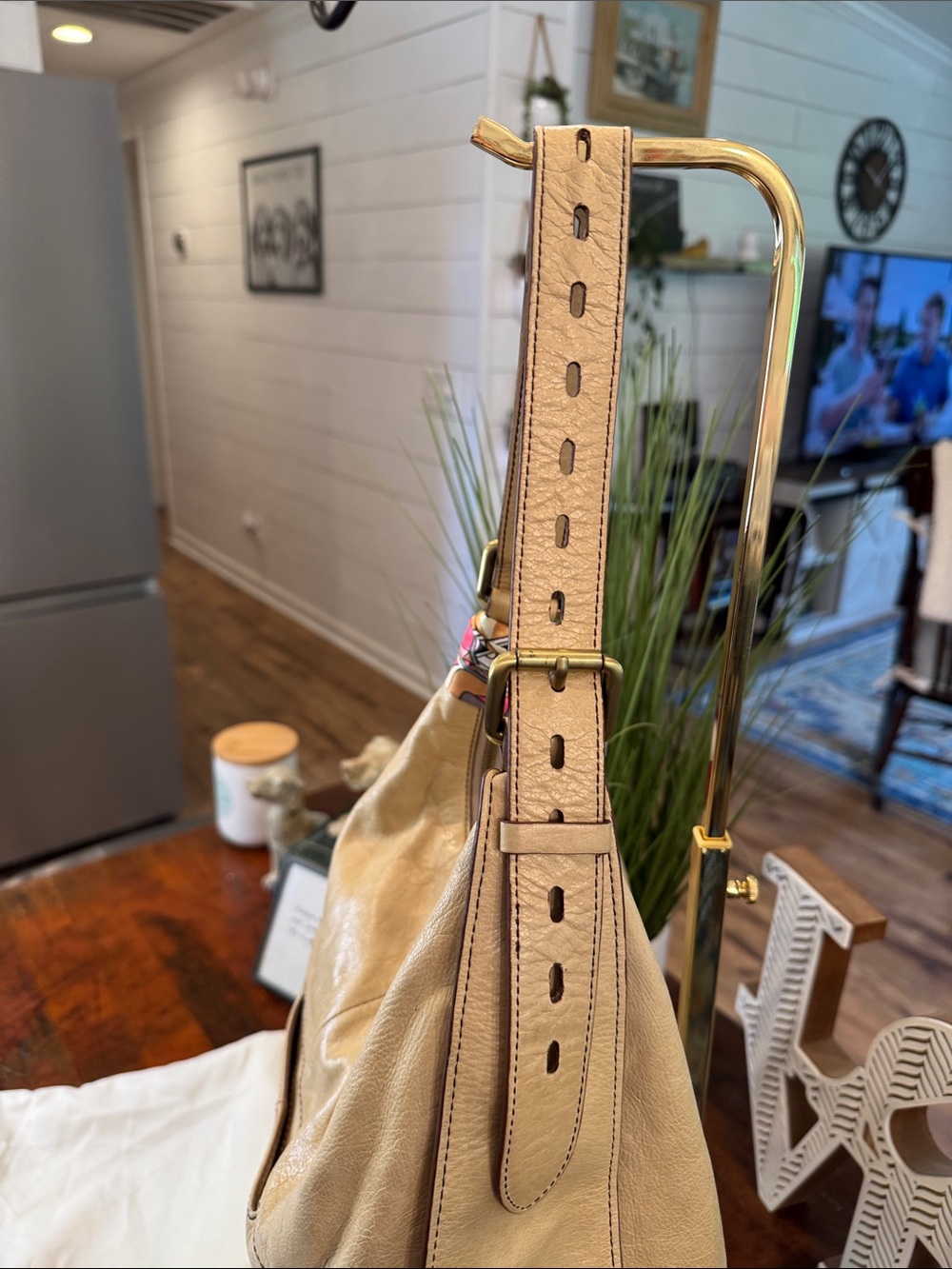 Hobo Beige Leather Hobo Bag with Patterned Scarf - Picture 7 of 14